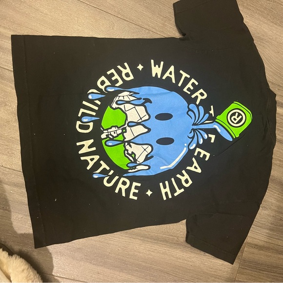 Market T-Shirt - Picture 2 of 3